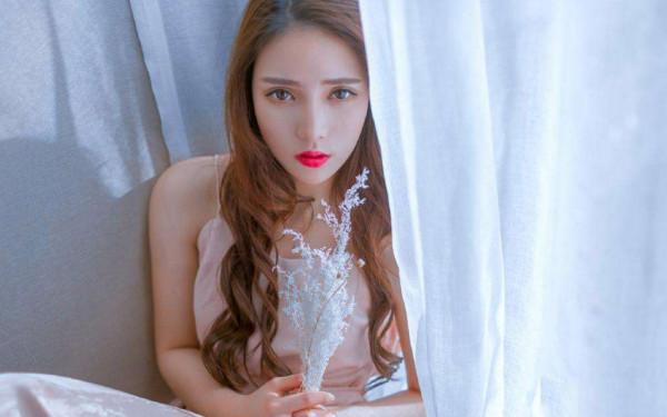 8種減少唇紋美白潤唇的小技巧