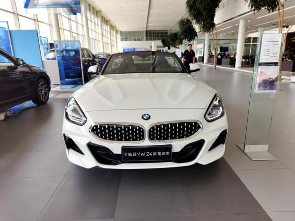 跑車範兒十足 實拍寶馬Z4最低配 敞篷是精髓 跑車範兒十足 實拍寶馬Z4最低配 敞篷是精髓