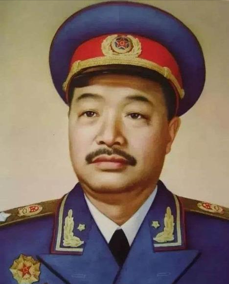 朱德位列元帥之首,可軍銜命令狀卻不是001號,001號到底是誰? 朱德位列元帥之首,可軍銜命令狀卻不是001號,001號到底是誰?