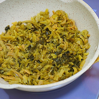 酸菜炒雞胗做的對,脆嫩滿足又美味 酸菜炒雞胗做的對,脆嫩滿足又美味