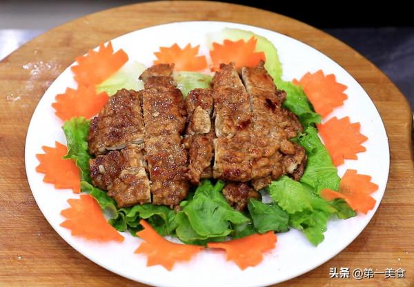 這樣做的裡脊肉才好吃,簡單一煎,肉質鮮嫩多汁,無技巧無難度 這樣做的裡脊肉才好吃,簡單一煎,肉質鮮嫩多汁,無技巧無難度