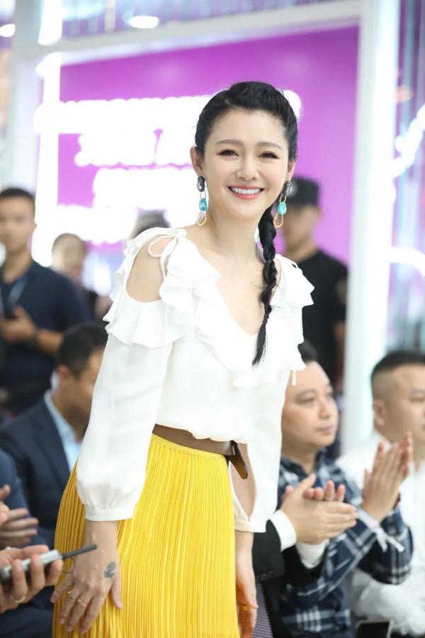 太爭氣！這4位女明星勇敢離婚後活得更精彩，“打臉”負心漢丈夫