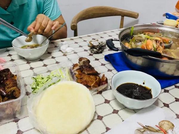 鮮到舔勺的海鮮鍋 鮮到舔勺的海鮮鍋