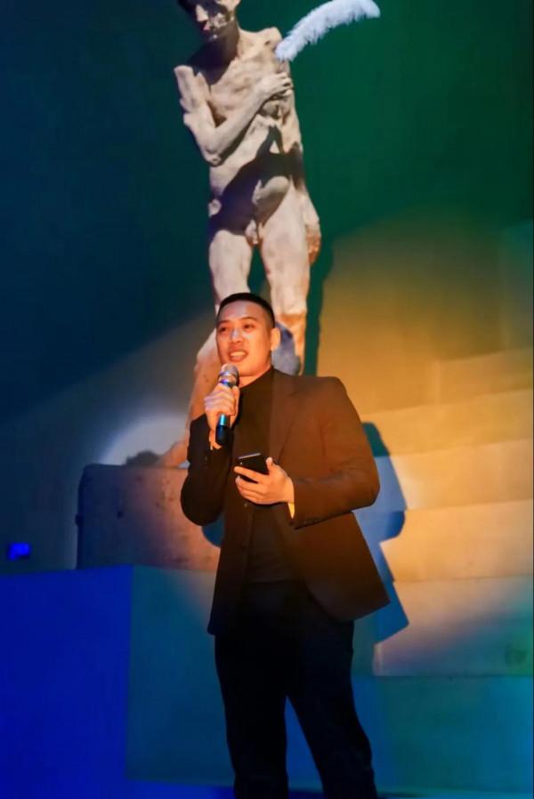 林惠興《人間劇場Ⅱ》: 今天我們只感受人間的喜悅