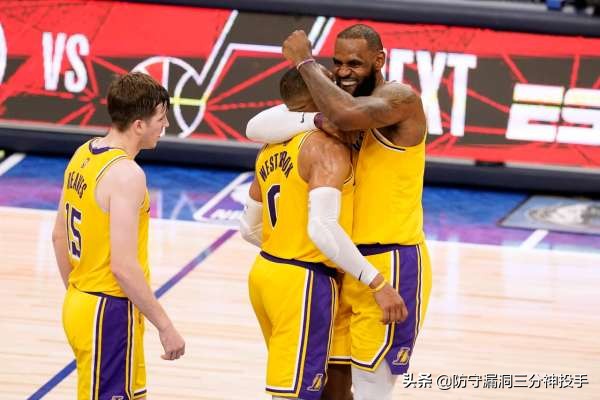 30000+9000+9000+1000！詹姆斯你可以呀，又拿了個歷史第一