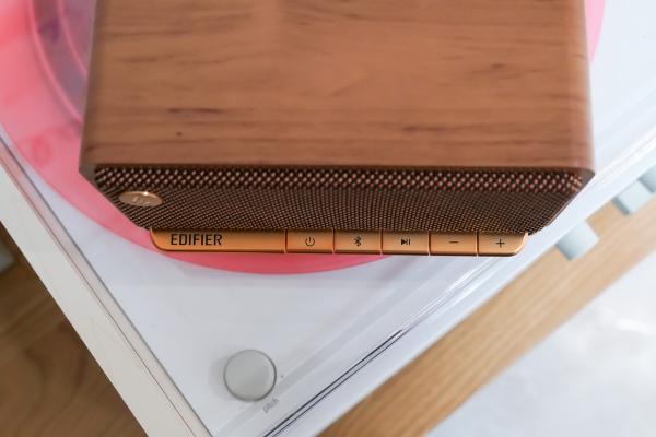 重構經典年代留聲產品,打造精緻復古風範,漫步者M230藍芽音箱 重構經典年代留聲產品,打造精緻復古風範,漫步者M230藍芽音箱