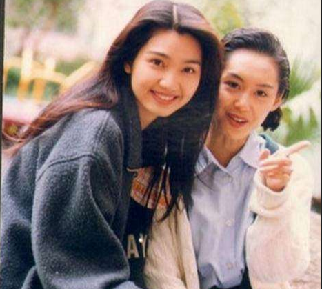 五官不好看別瞎合影,看看這幾對,好看不輕浮美豔不世俗 五官不好看別瞎合影,看看這幾對,好看不輕浮美豔不世俗