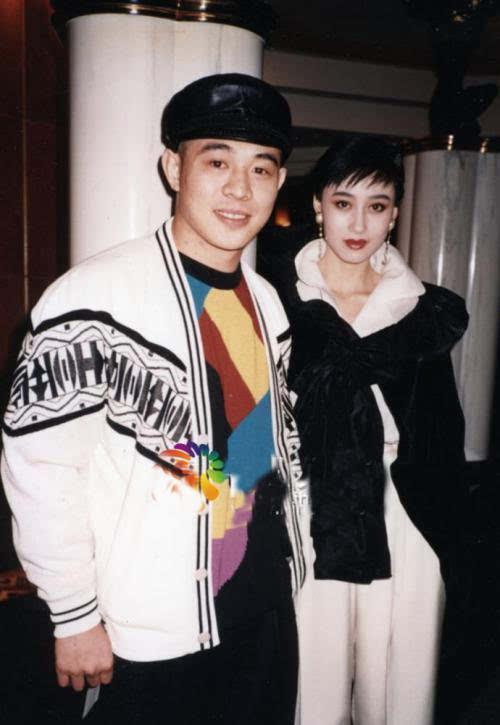 改了國籍的8位著名明星，李連杰張鐵林在列