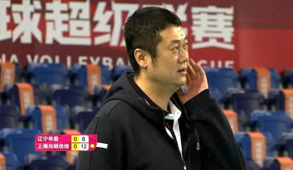 遼寧一傳慘不忍睹，仲慧大力跳發一輪帶走，石冰彤遭主帥靈魂拷問