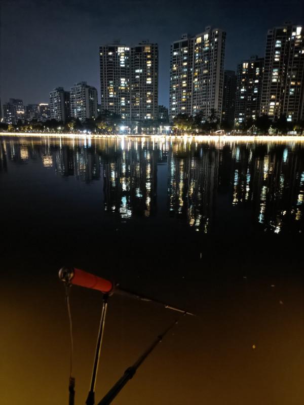 頂漂數次皆不中，精彩的瞬間是三抄網