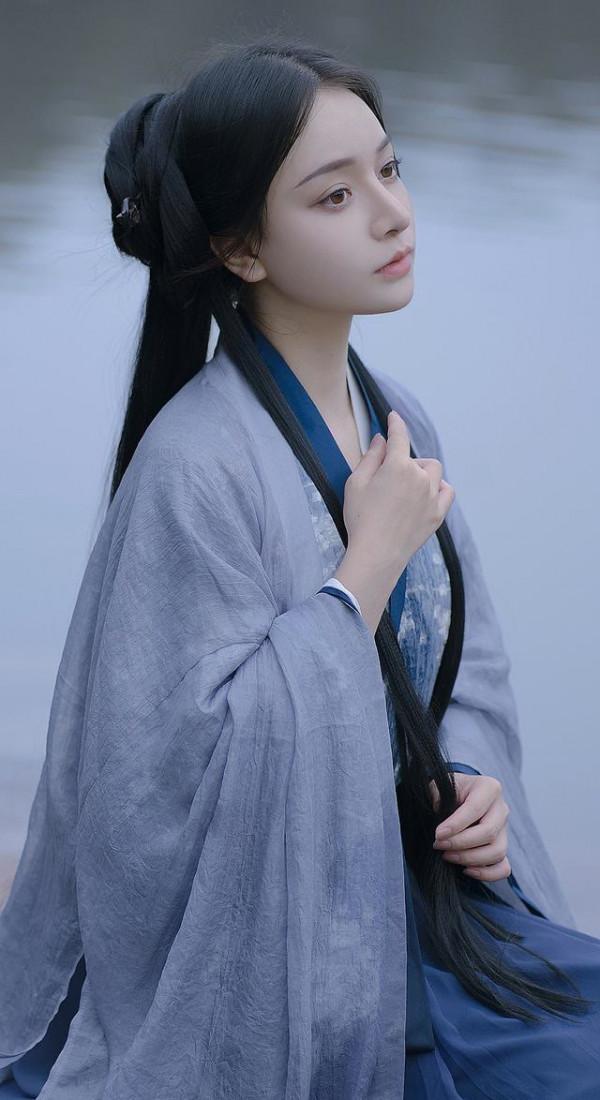 皇甫冉很好背的一首詩,入選《唐詩三百首》,短短4句情深意重 皇甫冉很好背的一首詩,入選《唐詩三百首》,短短4句情深意重