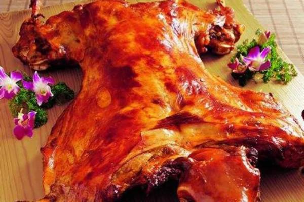 “生於內蒙,興於新疆”,烤全羊的遭遇或成“病態”,看如今啥樣 “生於內蒙,興於新疆”,烤全羊的遭遇或成“病態”,看如今啥樣