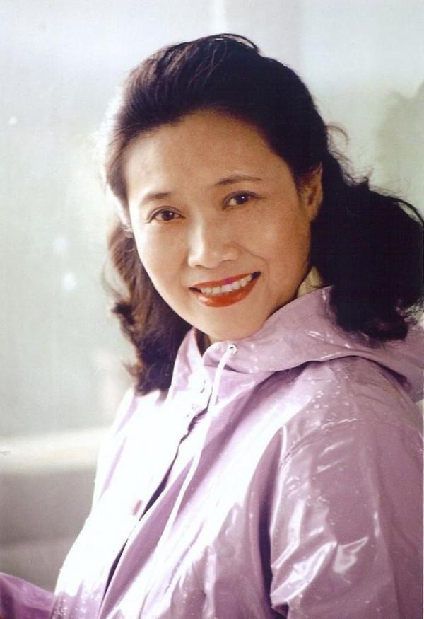 “歌壇聖女”朱逢博:30歲和老師閃婚,84歲守了老公骨灰13年 “歌壇聖女”朱逢博:30歲和老師閃婚,84歲守了老公骨灰13年