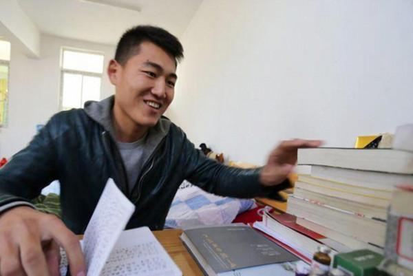 2022鄉鎮公務員招聘條件放寬，增加三不限崗位，專科生機會來了