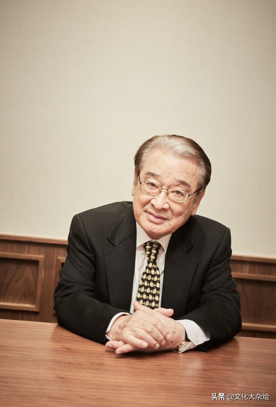 李順才:87歲高齡仍在演話劇,為了妻子刻意不拍吻戲 李順才:87歲高齡仍在演話劇,為了妻子刻意不拍吻戲