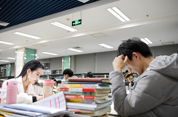 “保研生”與“考研生”差距很大,畢業後更明顯,難怪導師偏心 “保研生”與“考研生”差距很大,畢業後更明顯,難怪導師偏心