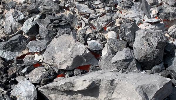 賀蘭山煤礦已經燃燒了300多年，每年損失超10億，為何不將大火滅掉呢？