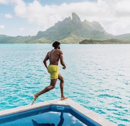 唐斯曬跳海照片：就像這樣跳入週末