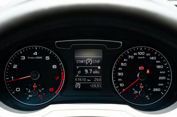 頂配!緊湊級SUV的領跑車型——奧迪Q3 全時四驅運動型 頂配!緊湊級SUV的領跑車型——奧迪Q3 全時四驅運動型