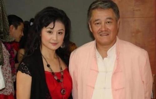 2位已離世，4位疼愛妻子，《鄉村愛情》的這6位演員堪稱“清流”