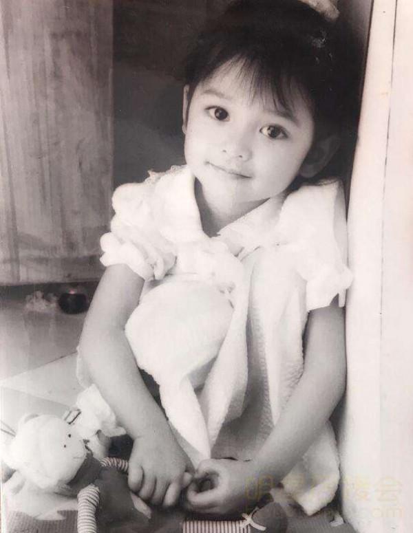 純天然被質疑“整容臉”，這些明星到底冤不冤？