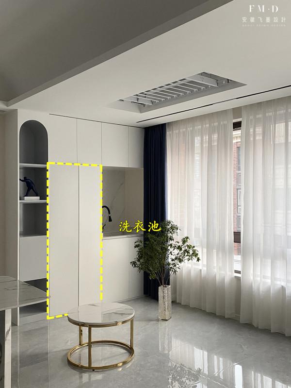 若是客廳陽臺打通了，洗衣機我一定要藏起來，這3個方案不會出錯