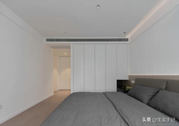 南京夫妻129㎡的家,堅持全屋打滿櫃子,效果不是一般的大氣實用 南京夫妻129㎡的家,堅持全屋打滿櫃子,效果不是一般的大氣實用