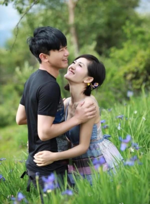 張傑謝娜婚紗照,你早年的婚紗照有沒有這種風格的 張傑謝娜婚紗照,你早年的婚紗照有沒有這種風格的