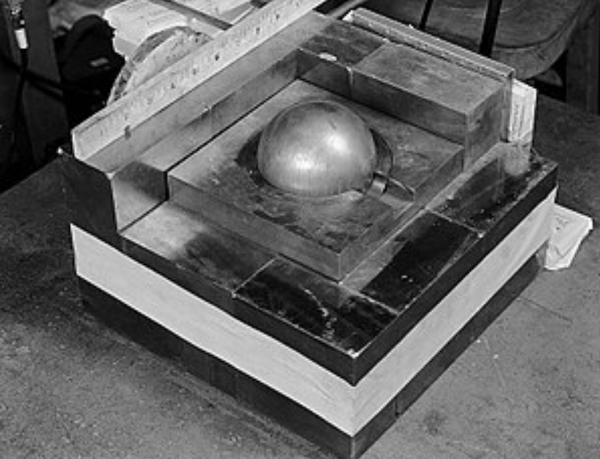 徒手掰開“原子彈”的人，DNA斷裂肌肉溶解，成了“活死人”