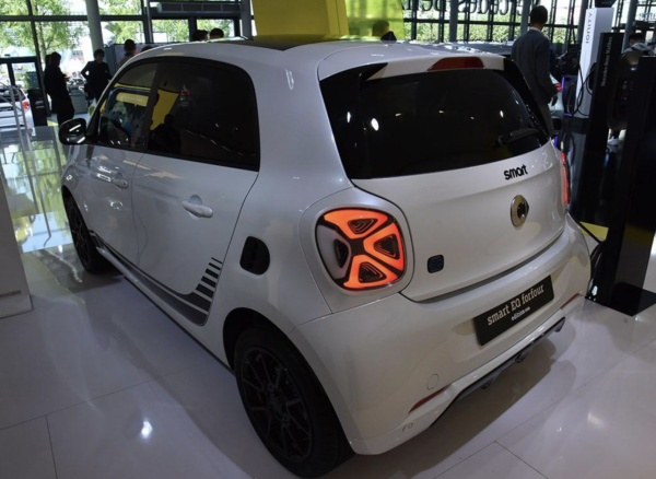 為賓士吉利合作車型讓路 smart EQ forfour宣告停產 為賓士吉利合作車型讓路 smart EQ forfour宣告停產