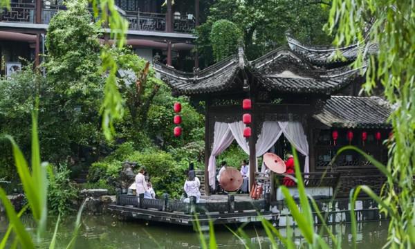 江西“清流”景區走紅,風景不輸河西烏鎮,遊客出入需穿漢服 江西“清流”景區走紅,風景不輸河西烏鎮,遊客出入需穿漢服