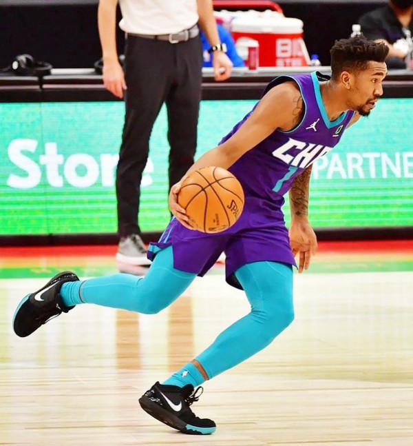 人物分析|被黃蜂放棄的馬利克·蒙克,到底能給湖人帶來什麼? 人物分析|被黃蜂放棄的馬利克·蒙克,到底能給湖人帶來什麼?