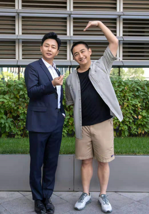 46歲梅婷新劇要大火!殺青照她穿襯衫美貌出眾,跟海清飆戲超期待 46歲梅婷新劇要大火!殺青照她穿襯衫美貌出眾,跟海清飆戲超期待