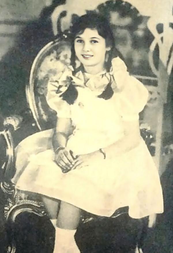 最美末代公主，遠嫁伊朗王子，卻婚姻不幸，離婚改嫁後命運如何？