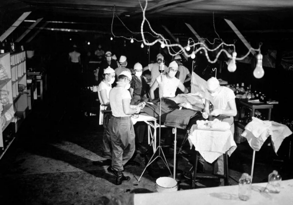 美軍在朝鮮戰爭如何使傷員死亡率降至2.5% 直升機防彈背心功不可沒