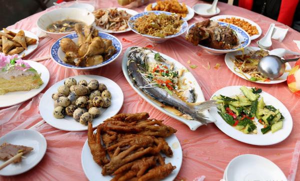 大魚大肉吃多了血脂高？推薦5種平民食物，或有益於養護血管健康