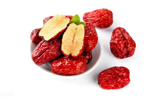 秋意漸涼,冠心病高發,炙甘草湯是《傷寒論》中的名方,氣血並補 秋意漸涼,冠心病高發,炙甘草湯是《傷寒論》中的名方,氣血並補