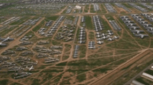 30張圖看奇妙世界，荷蘭街頭另類建築，女子用舌頭停風扇