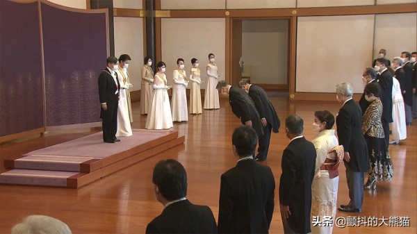 照片錦集：“新年祝賀儀式”愛子公主身著長裙 首次執行公務