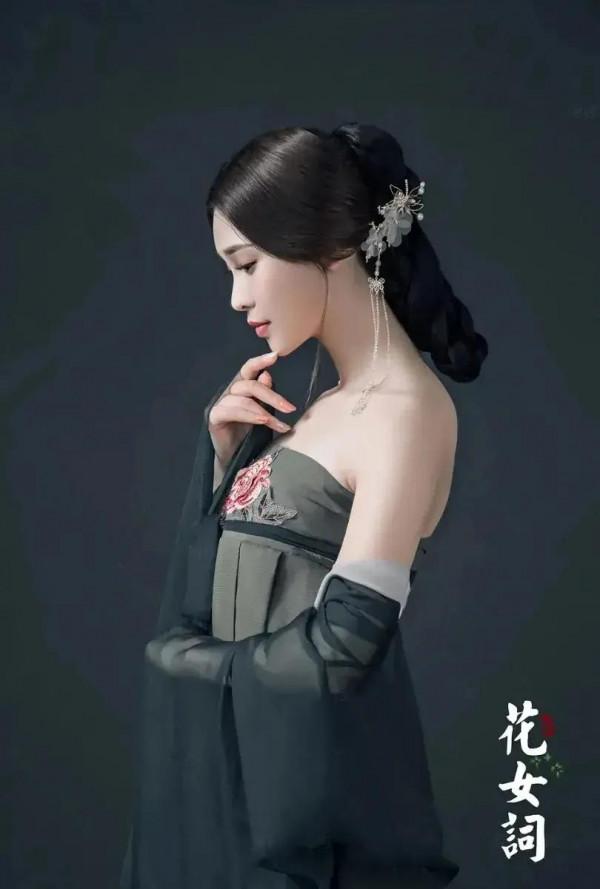 芳井居士·《詞作》九首：風霜雪雨總為鄰，羈鳥沒紅塵