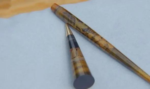 2004年她繼承了前夫的一支鋼筆，17年後價格漲到38萬