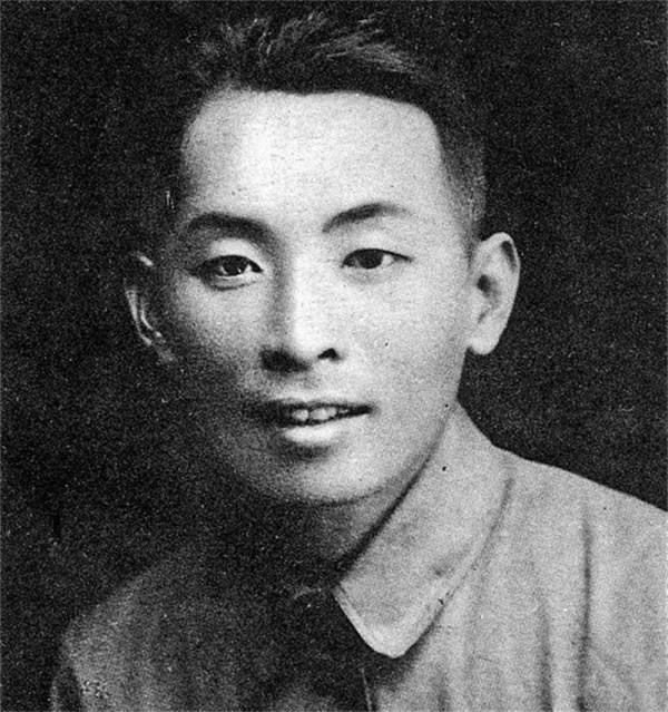 建國前夕，傳奇名將阮英平被三個地痞亂棍打死，粟裕：血債血償