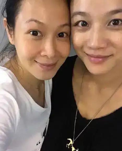 不化妝的女明星，有些很普通，有些也很漂亮，確實很美