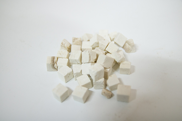 治脾虛,到底是吃白朮好,還是吃茯苓好?茯苓白朮怎麼吃? 治脾虛,到底是吃白朮好,還是吃茯苓好?茯苓白朮怎麼吃?