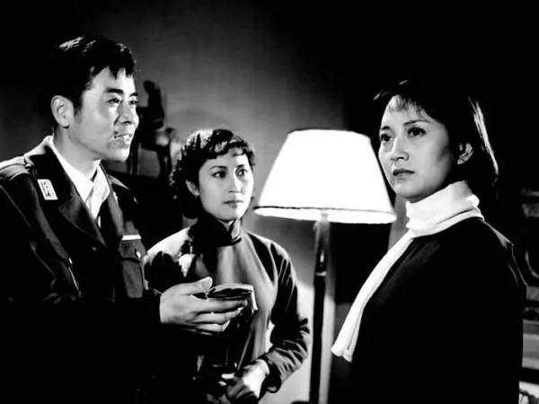 10位抗戰片英雄主演現狀:有人成將軍,有人罹患癌症,有人已離世 10位抗戰片英雄主演現狀:有人成將軍,有人罹患癌症,有人已離世