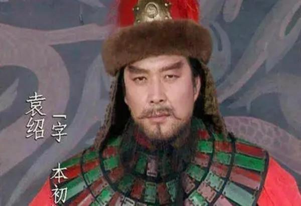 劉備投奔曹操後,是什麼原因讓曹操不處理劉備? 劉備投奔曹操後,是什麼原因讓曹操不處理劉備?