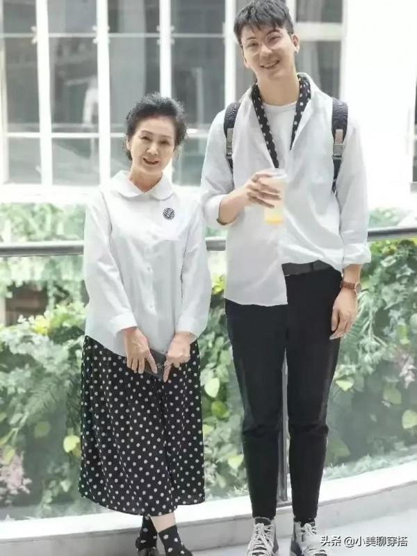 這才是60歲後該有的穿搭，減齡又不裝嫩，簡約優雅很有女人味