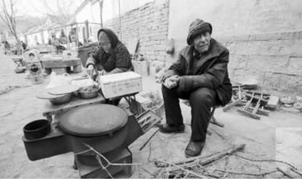 60年代，那名寧願放棄上北大也要回鄉務農的董加耕，如今怎樣了？