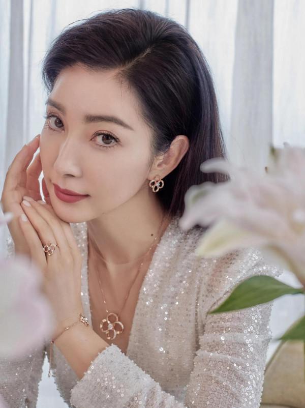 李冰冰 受邀出席周大福青春88系列新品釋出會#活動