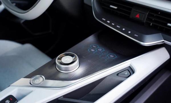 長續航、大空間 這幾款純電轎車選誰更合適？